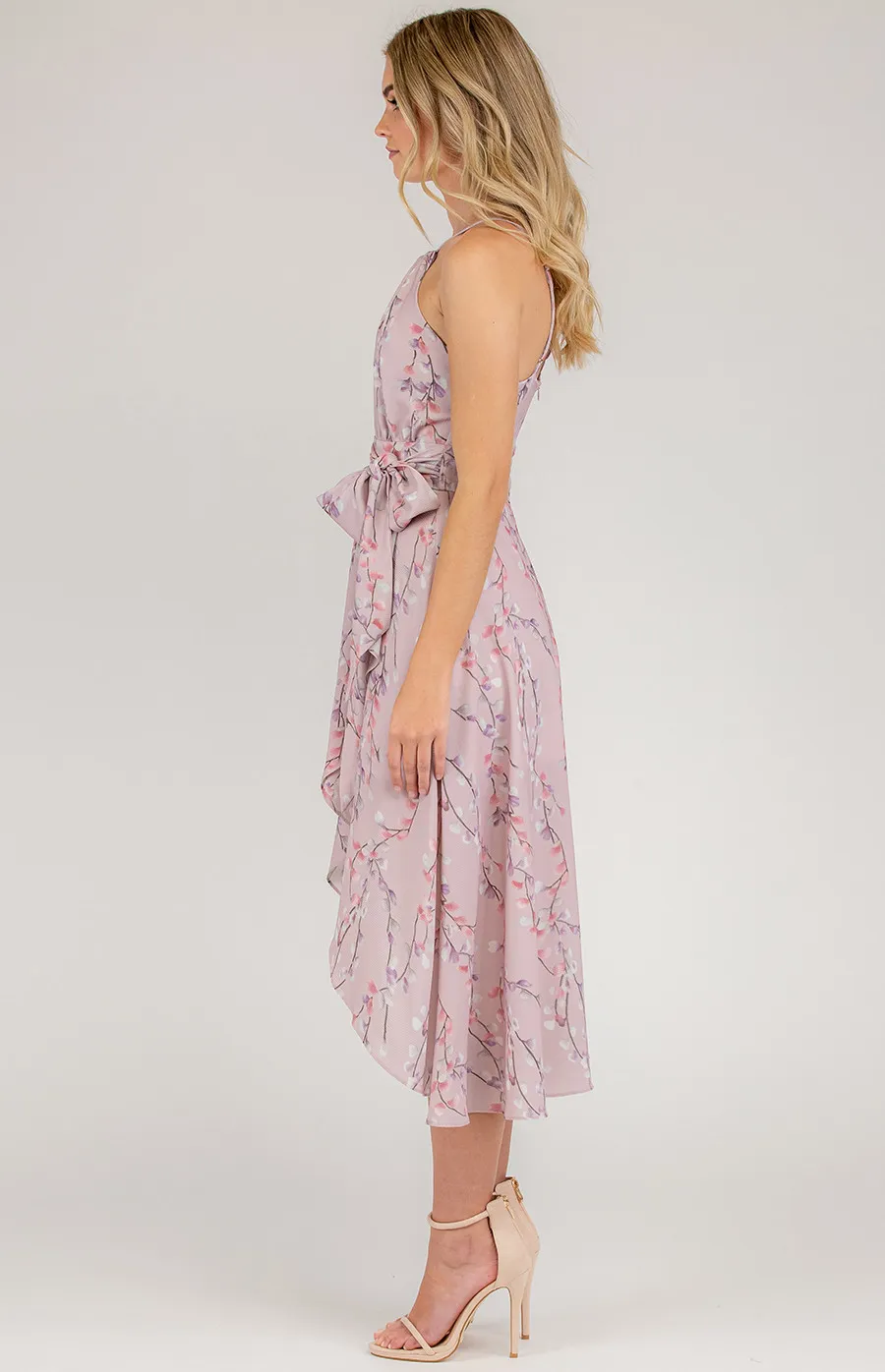 Printed Halter Neckline Dress with Waterfall Hem (SDR695A)